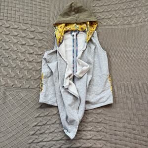 Matilda Jane 435 Gray Vest ~ 10